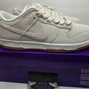 Nike SB Dunk Low 10M